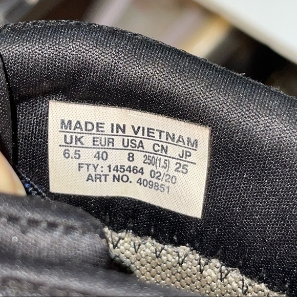 Salomon Women Hiking Boots Size 6.5 ! - Picture 8 of 8